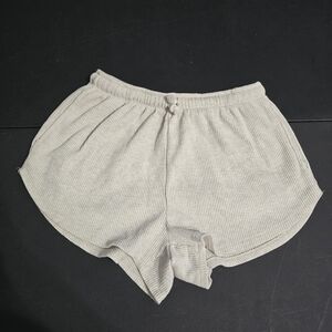 Green Goddess Light Cream Shorts With Pockets Womens Size Medium